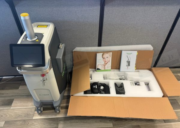 Cutera Secret PRO RF microneedling with Co2
