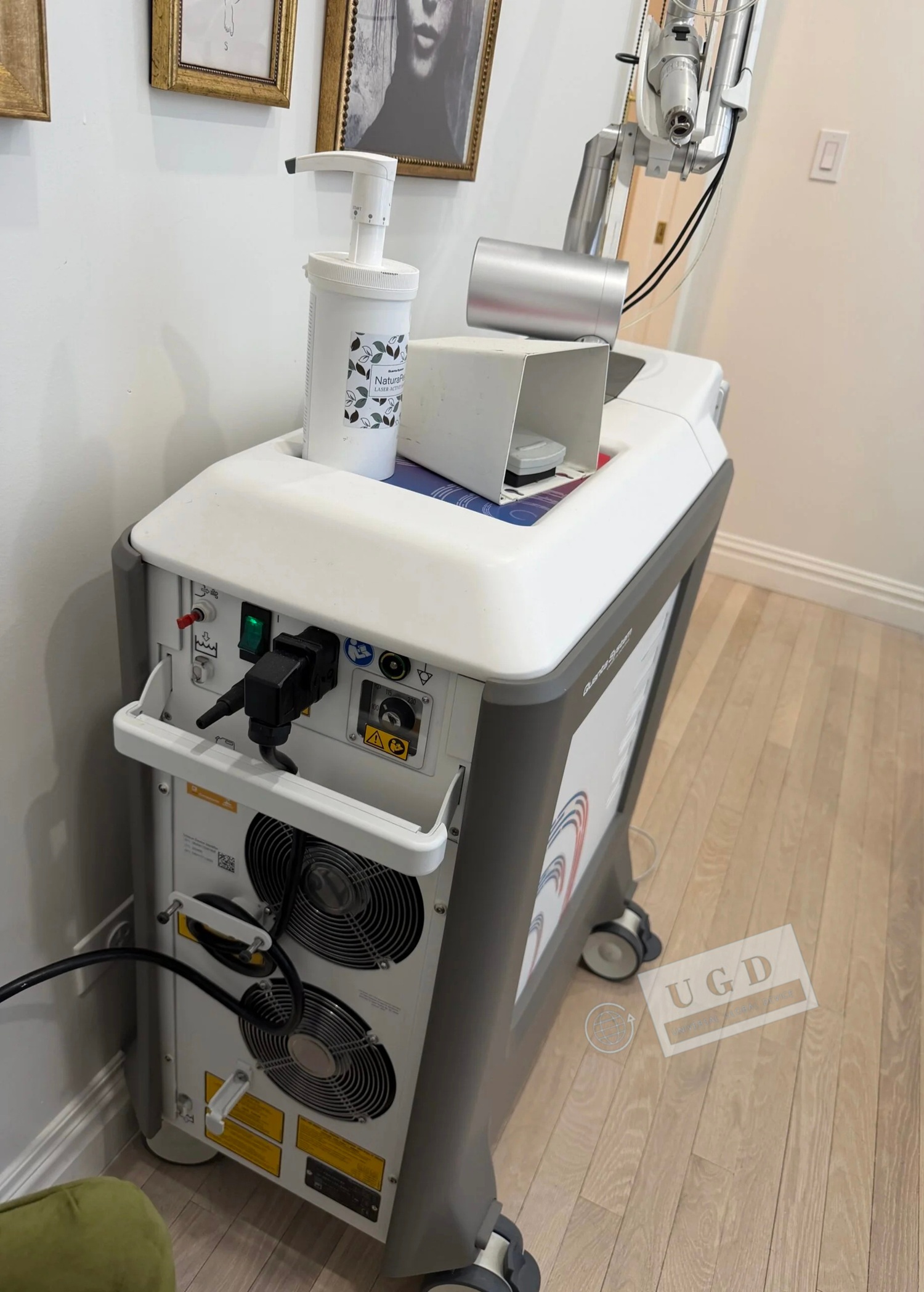 Quanta System Chrome YAG Laser